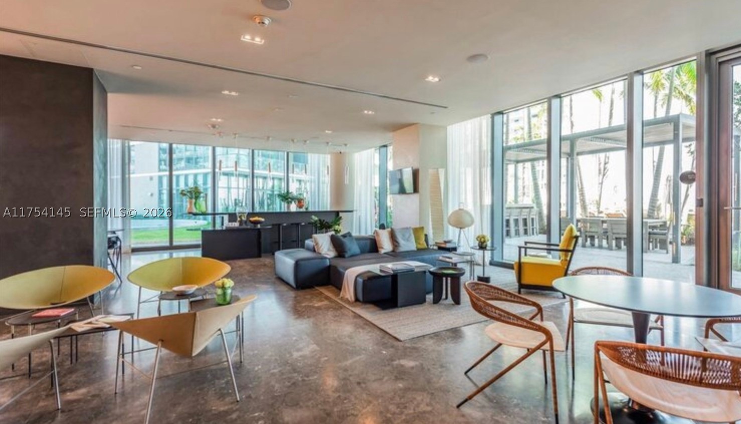PARAISO BAYVIEWS CONDO - Residential