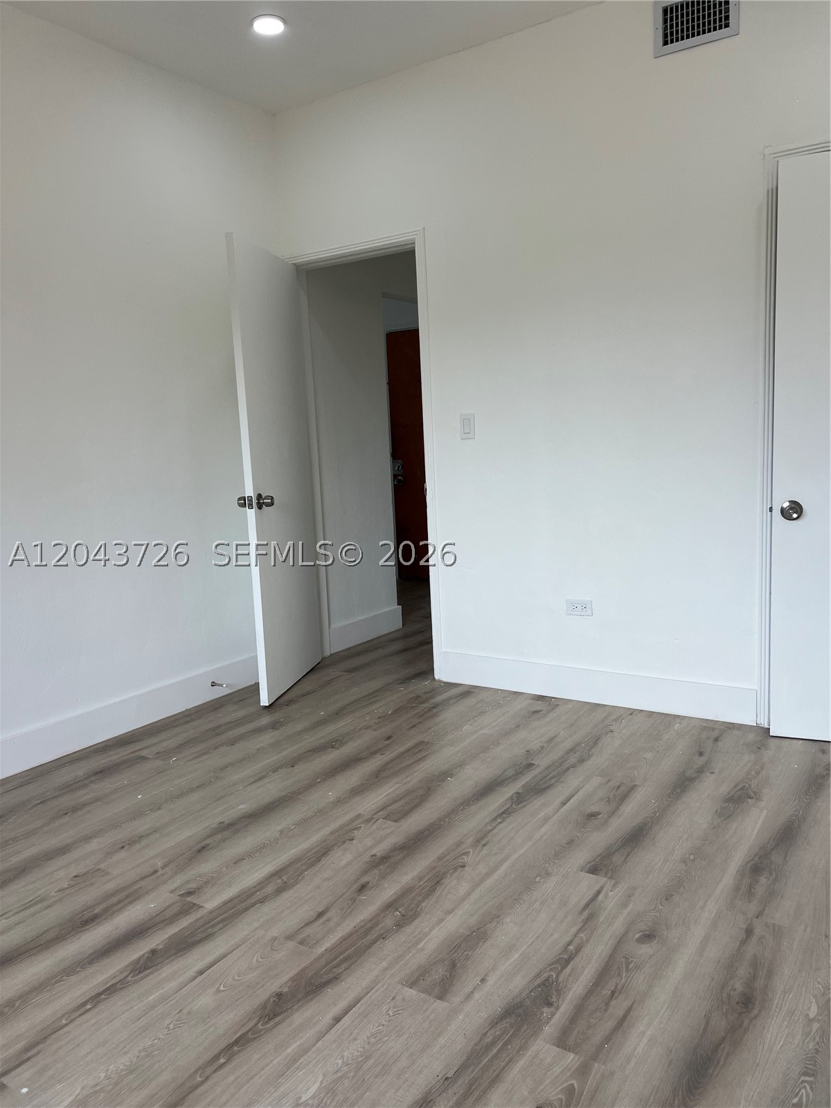 SHENANDOAH MANOR SEC B - Residential Lease