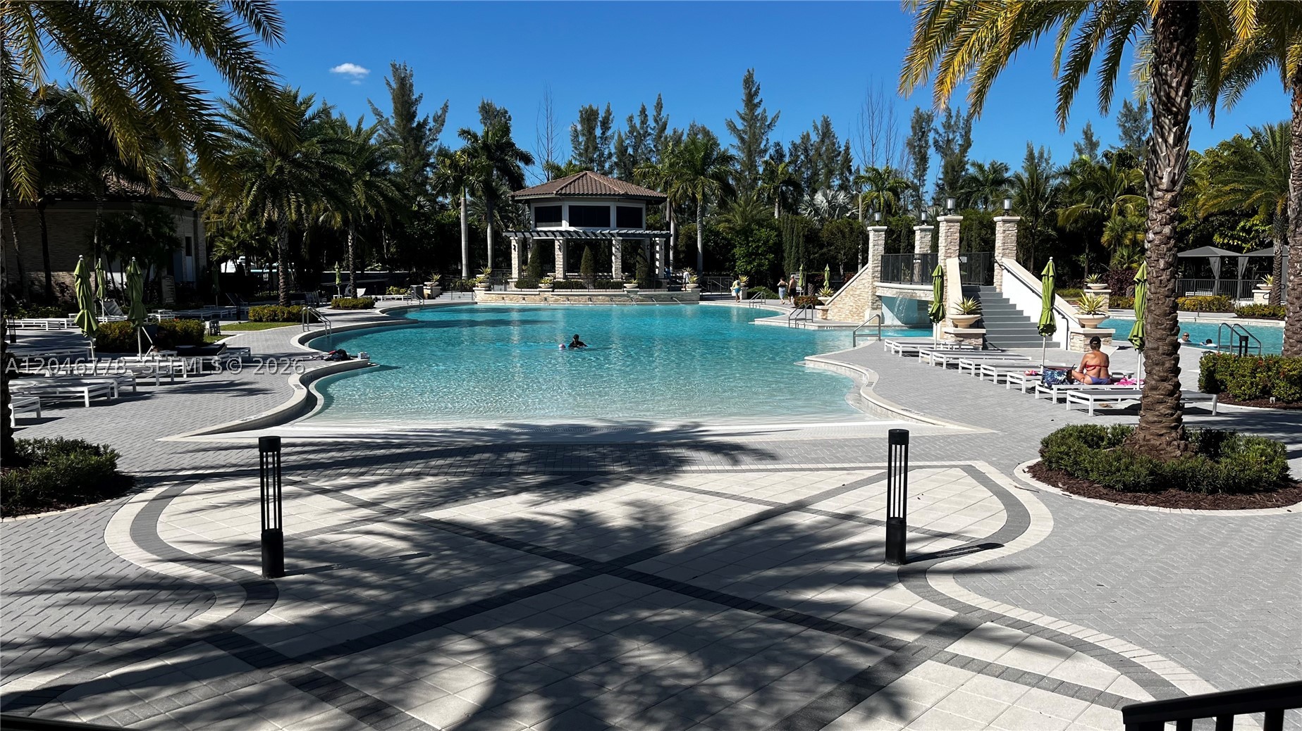 ST MAARTEN AT GRAND BAY C - Residential Lease