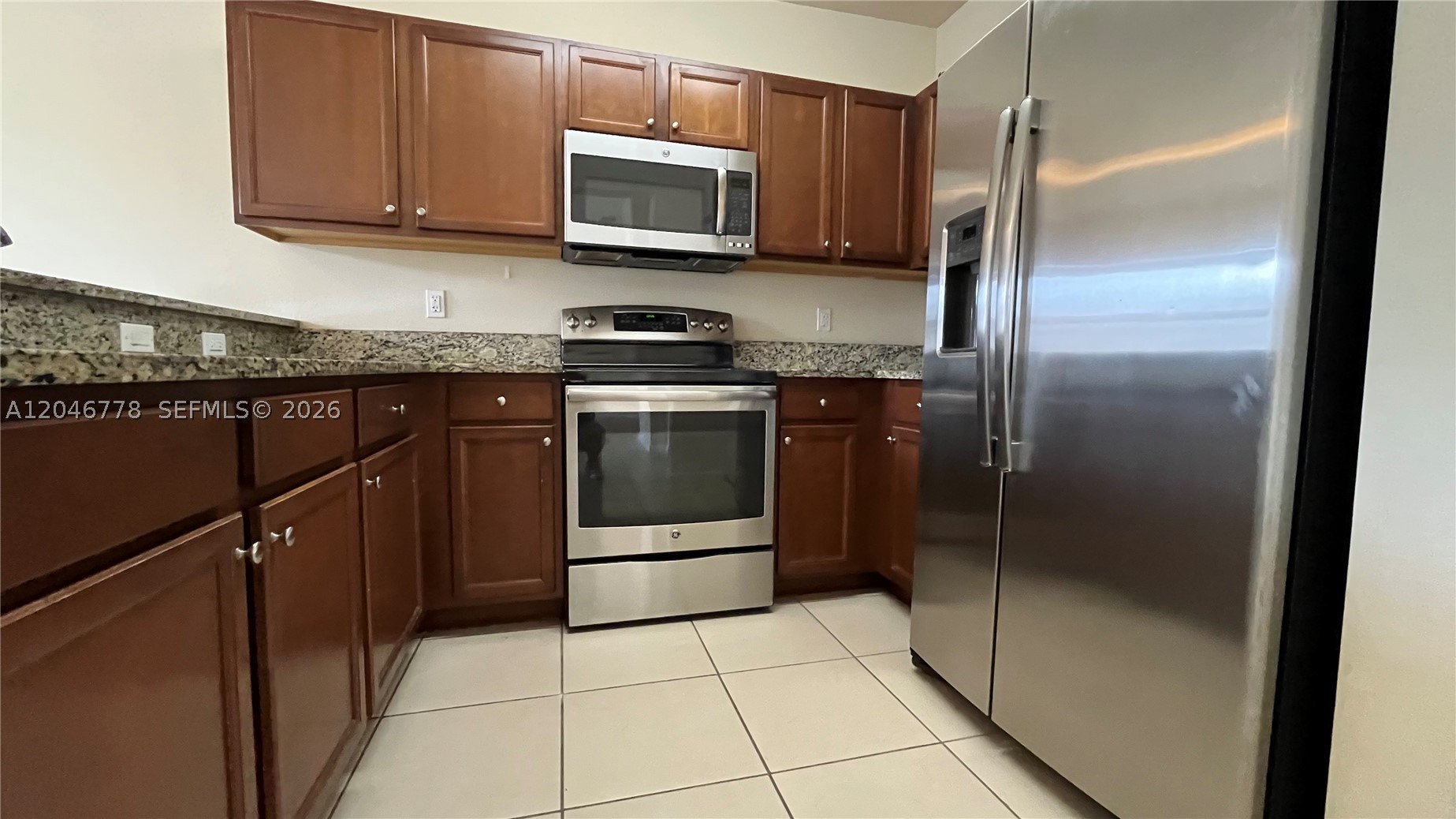 ST MAARTEN AT GRAND BAY C - Residential Lease
