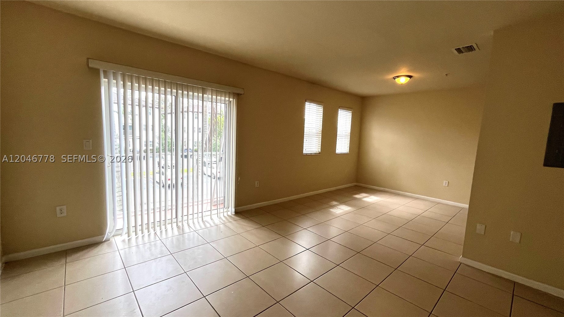 ST MAARTEN AT GRAND BAY C - Residential Lease