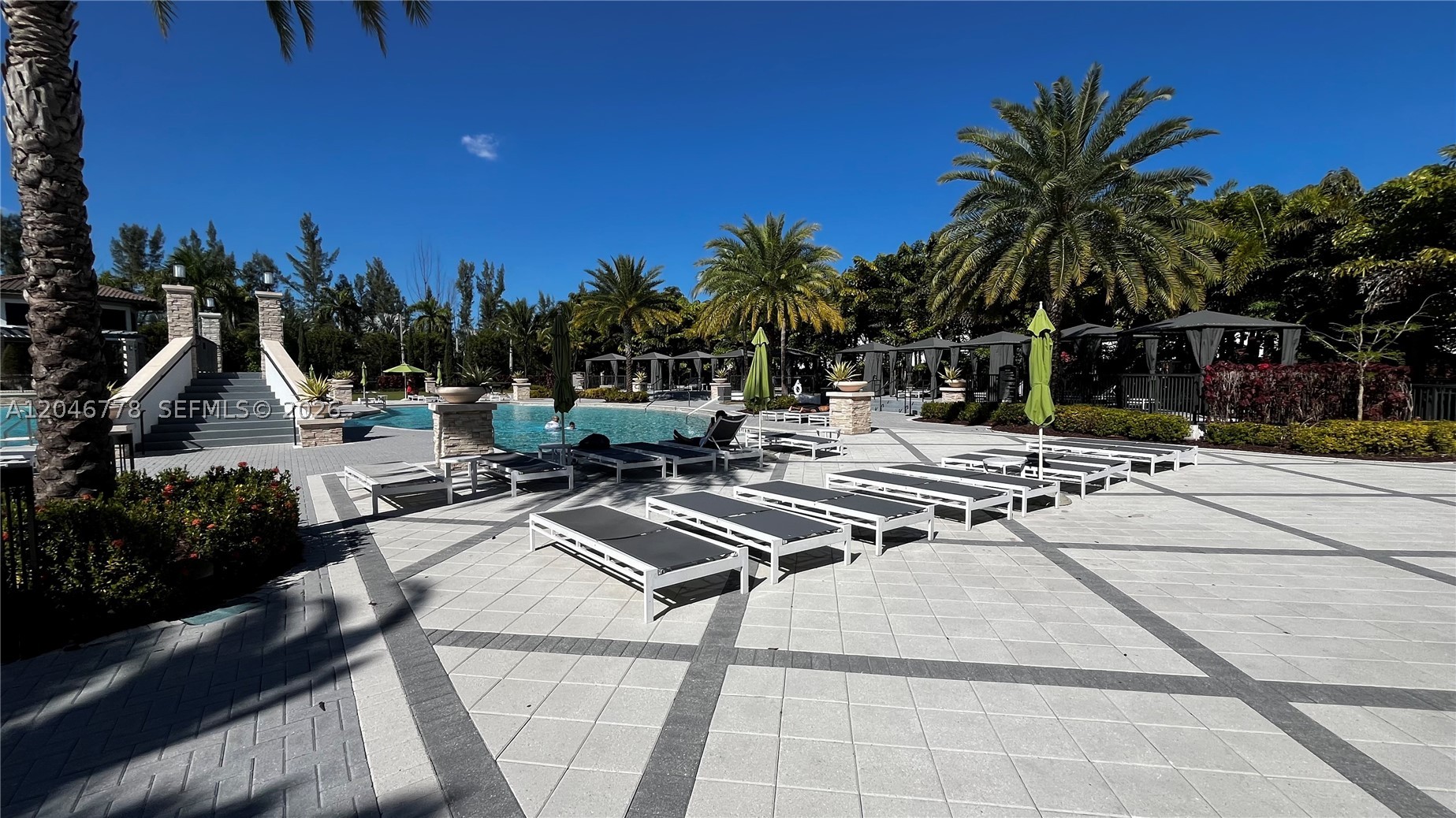 ST MAARTEN AT GRAND BAY C - Residential Lease