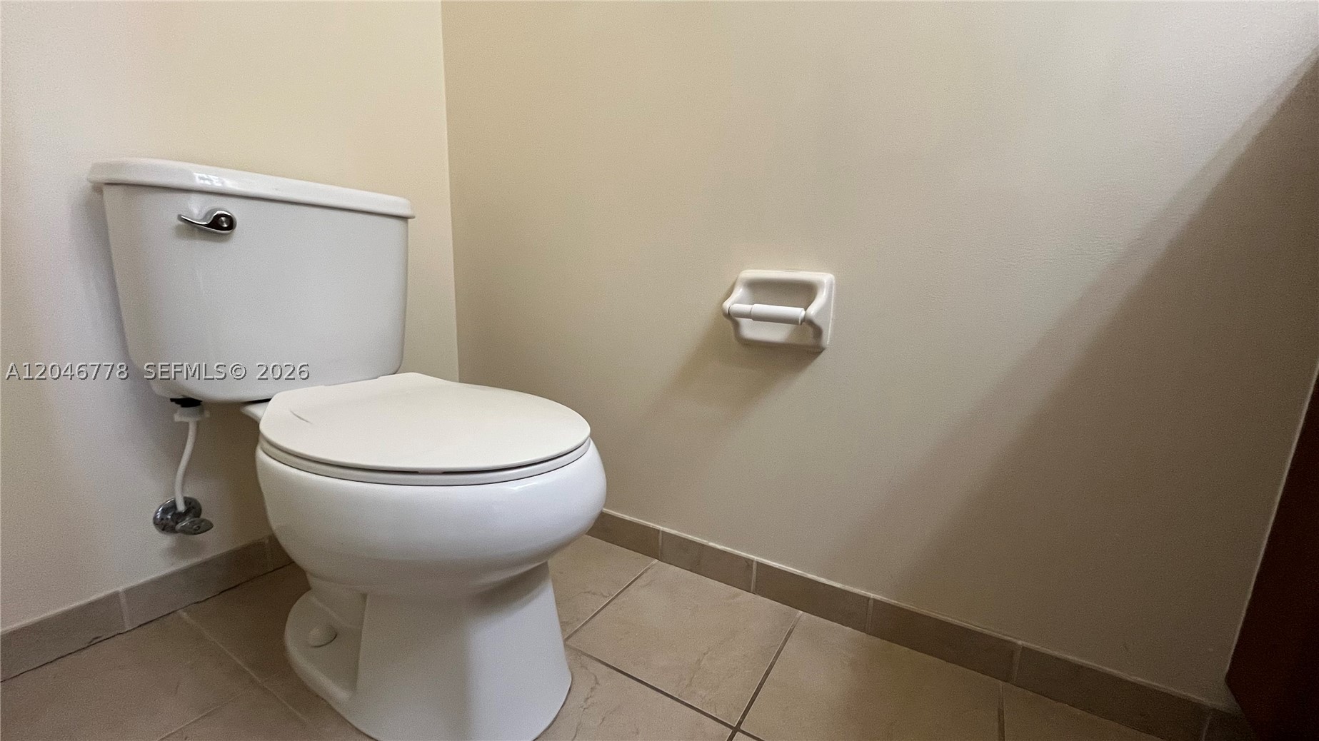 ST MAARTEN AT GRAND BAY C - Residential Lease