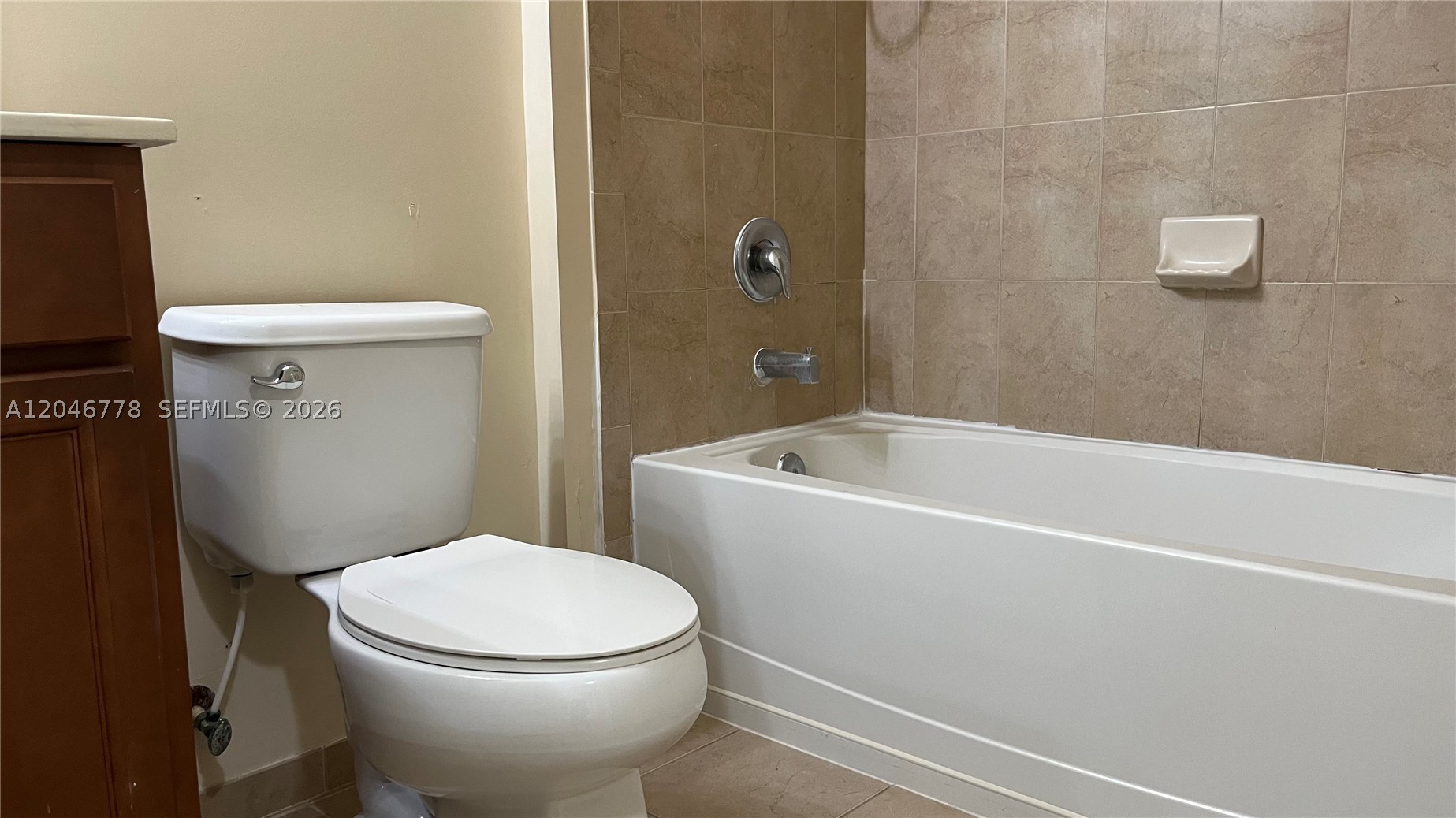 ST MAARTEN AT GRAND BAY C - Residential Lease