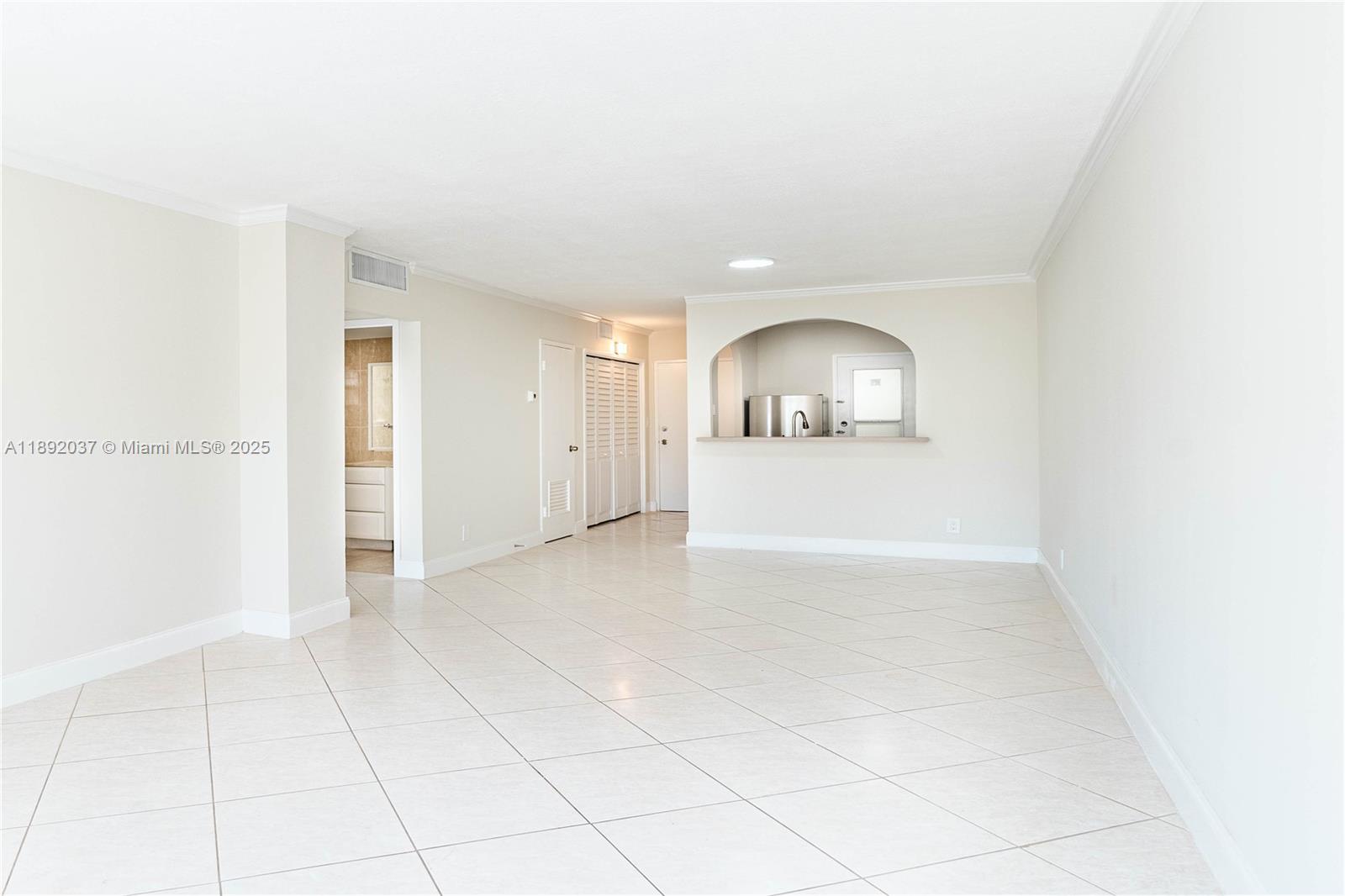 HORIZON HOUSE CONDO - Residential