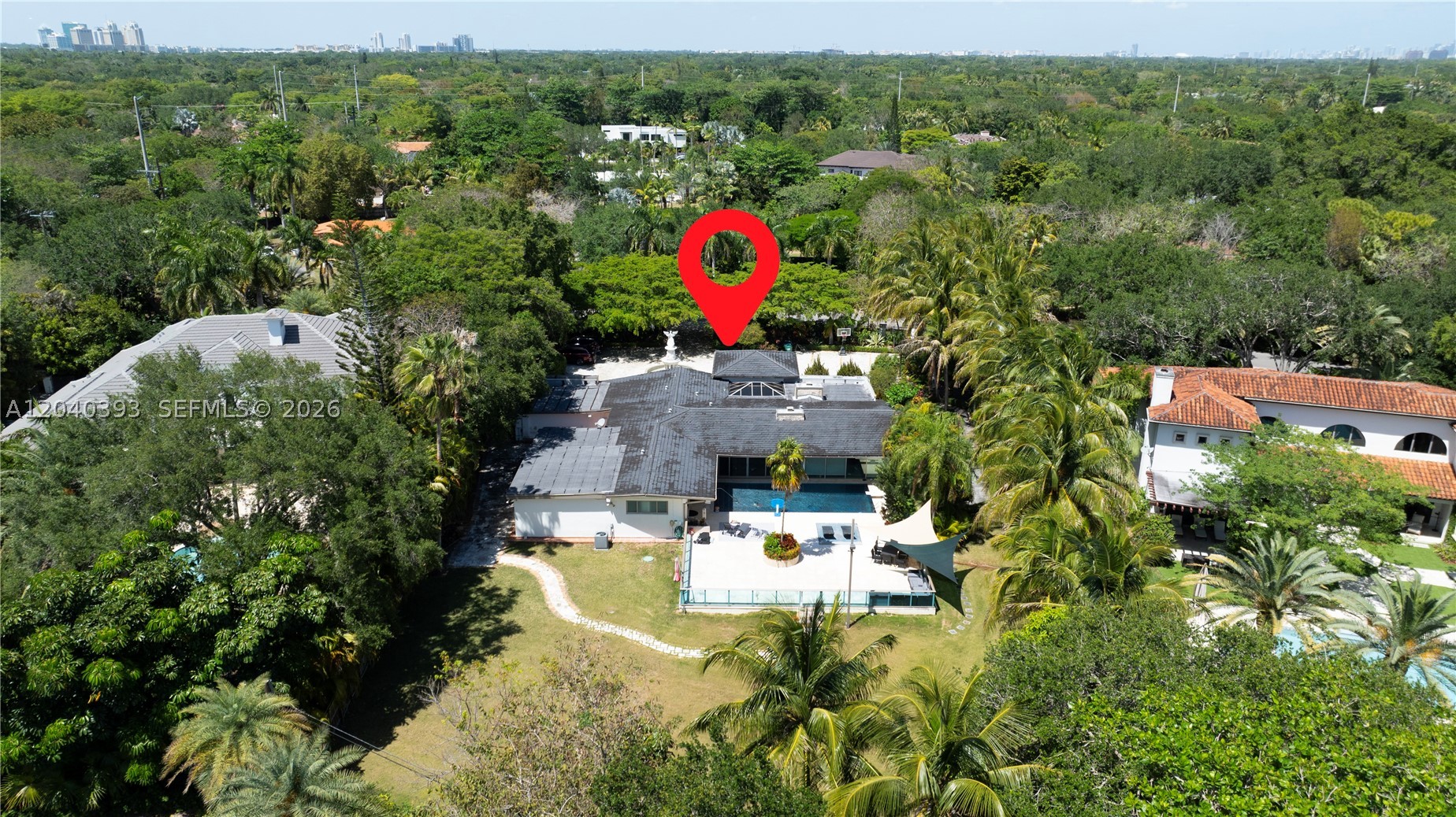 TOWN & COUNTRY ESTATES - Residential