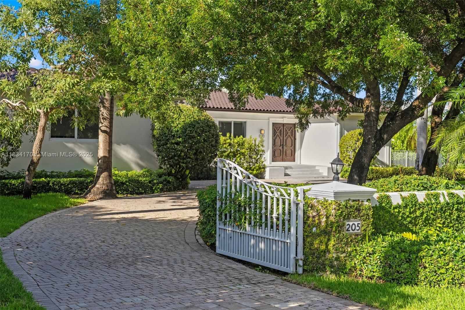 HIBISCUS ISLAND - Residential Lease