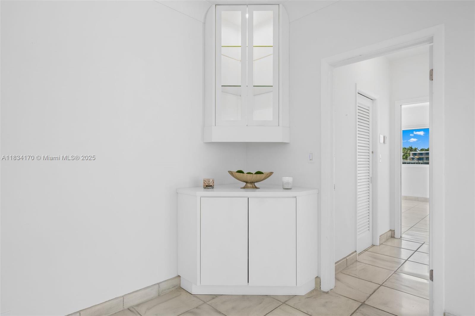 HIBISCUS ISLAND - Residential Lease