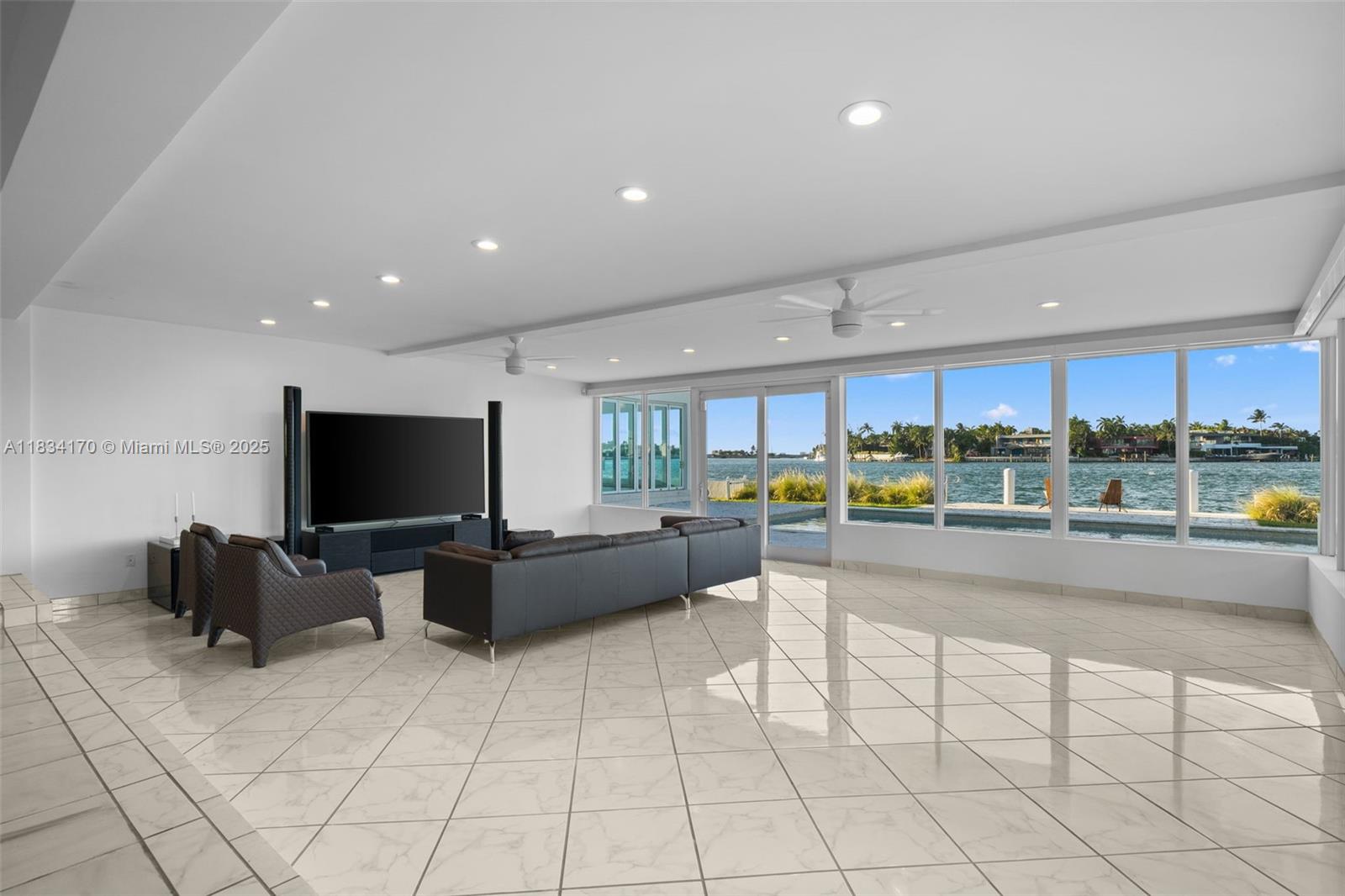 HIBISCUS ISLAND - Residential Lease