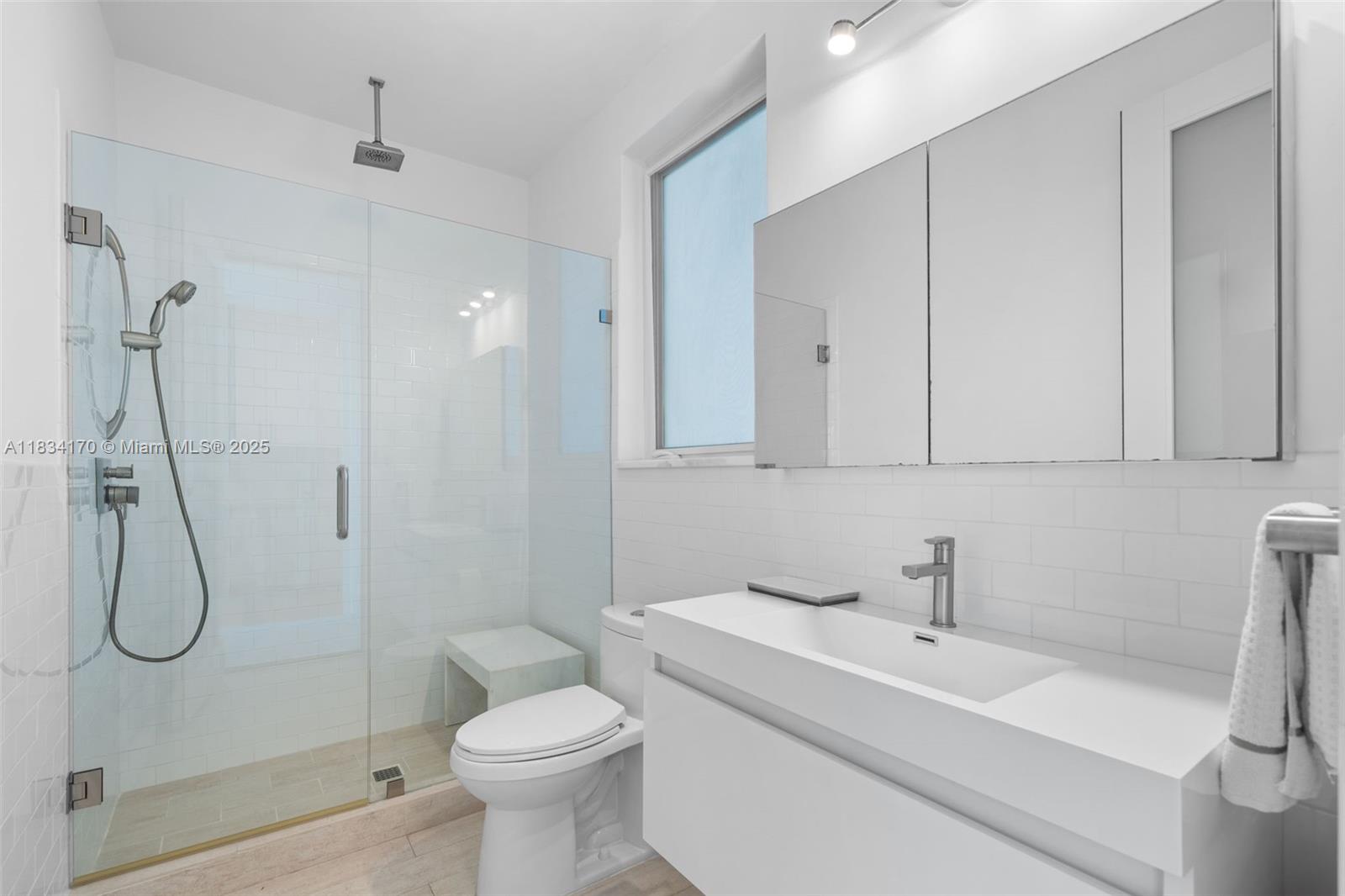 HIBISCUS ISLAND - Residential Lease