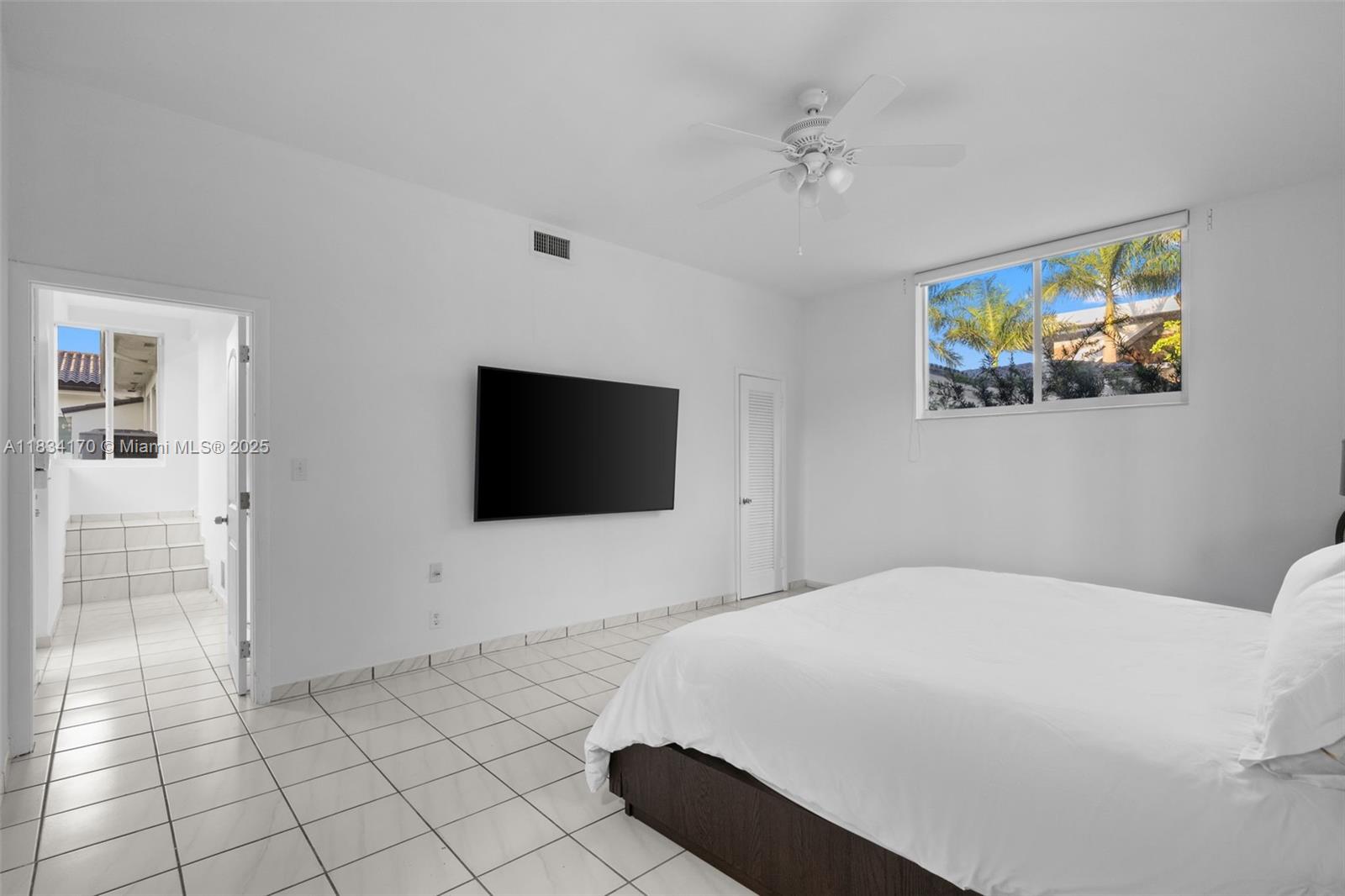 HIBISCUS ISLAND - Residential Lease