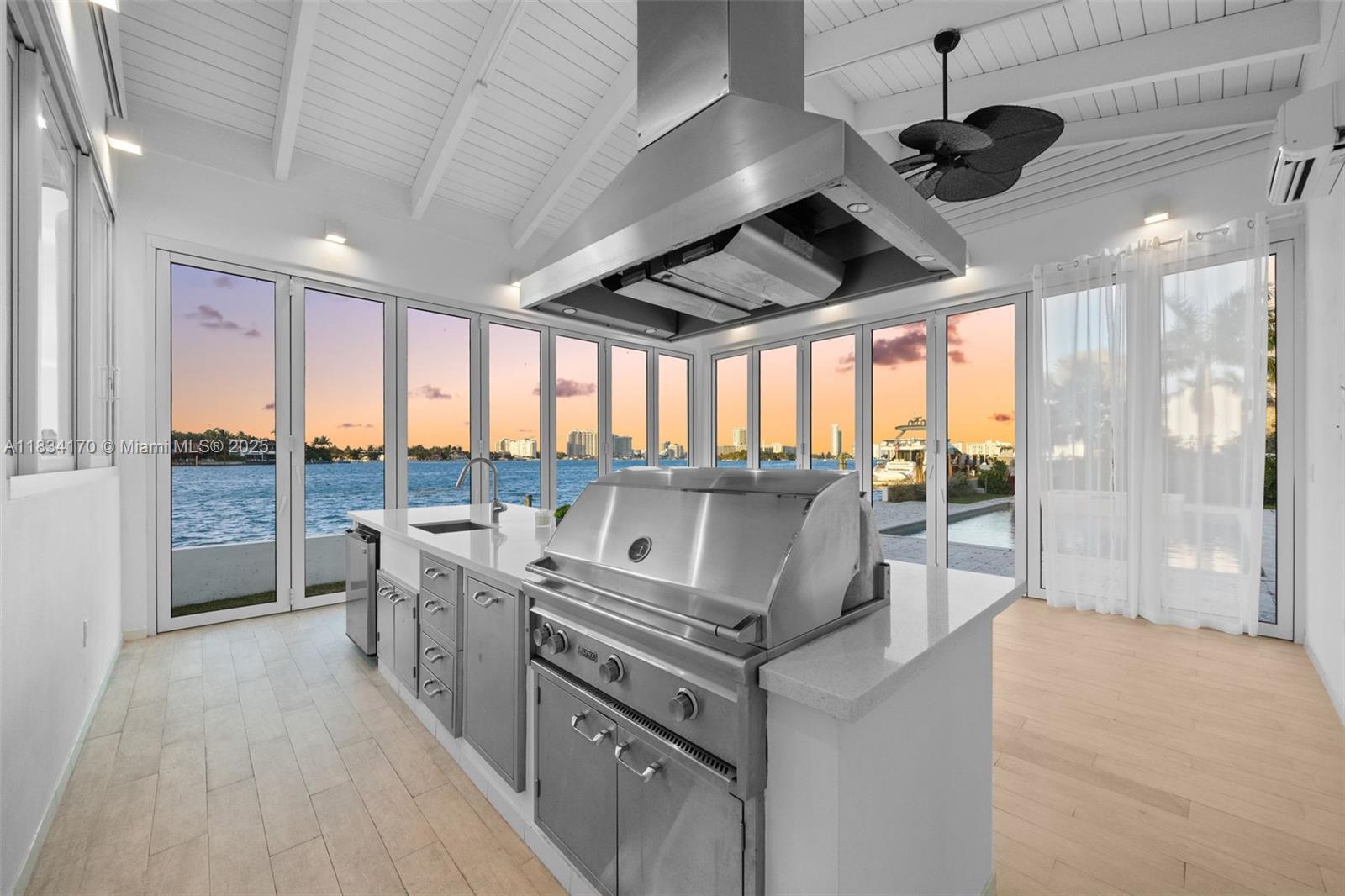HIBISCUS ISLAND - Residential Lease