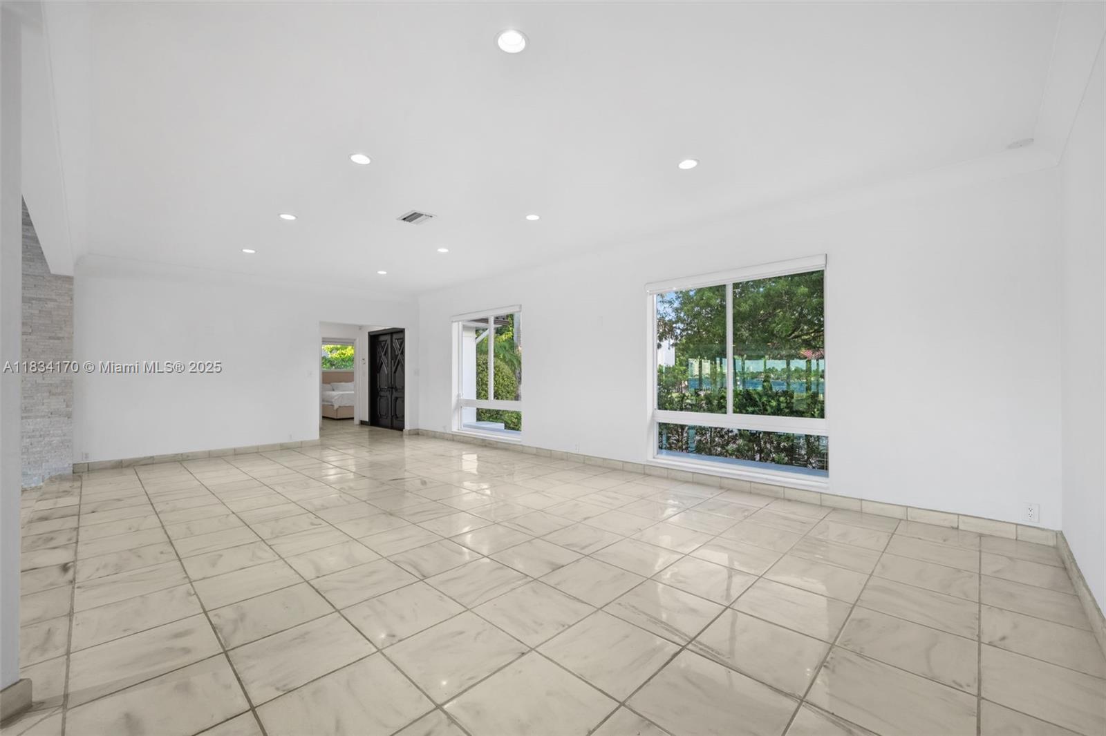HIBISCUS ISLAND - Residential Lease