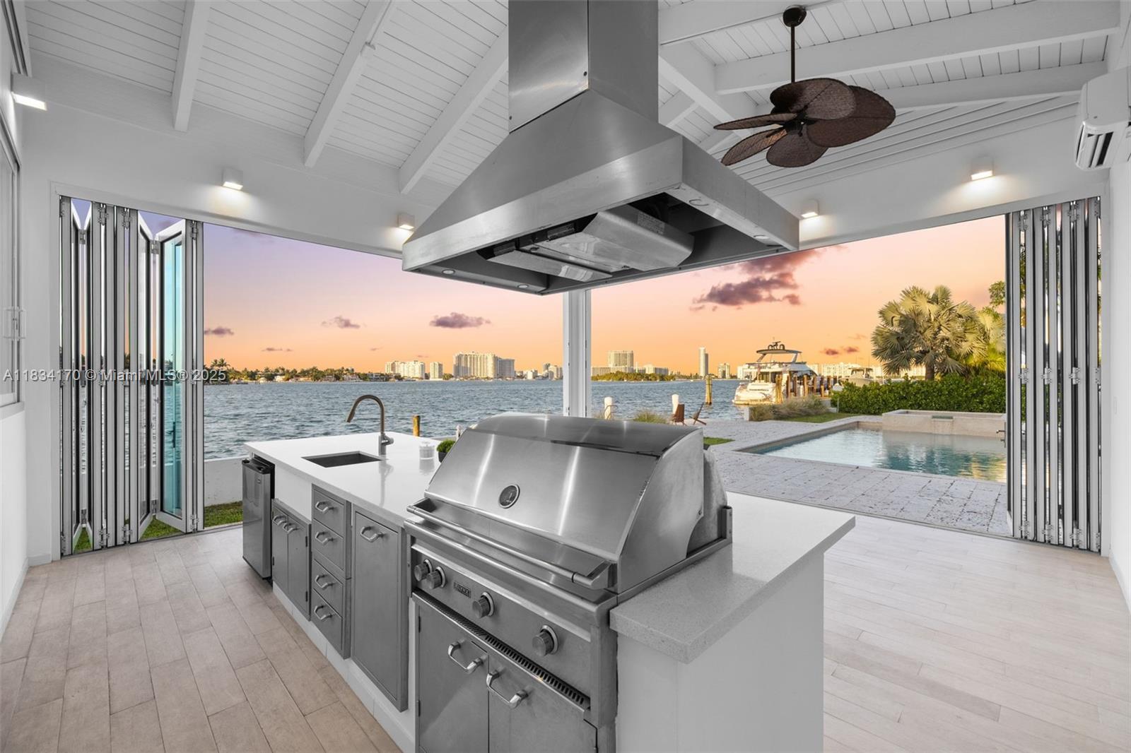 HIBISCUS ISLAND - Residential Lease