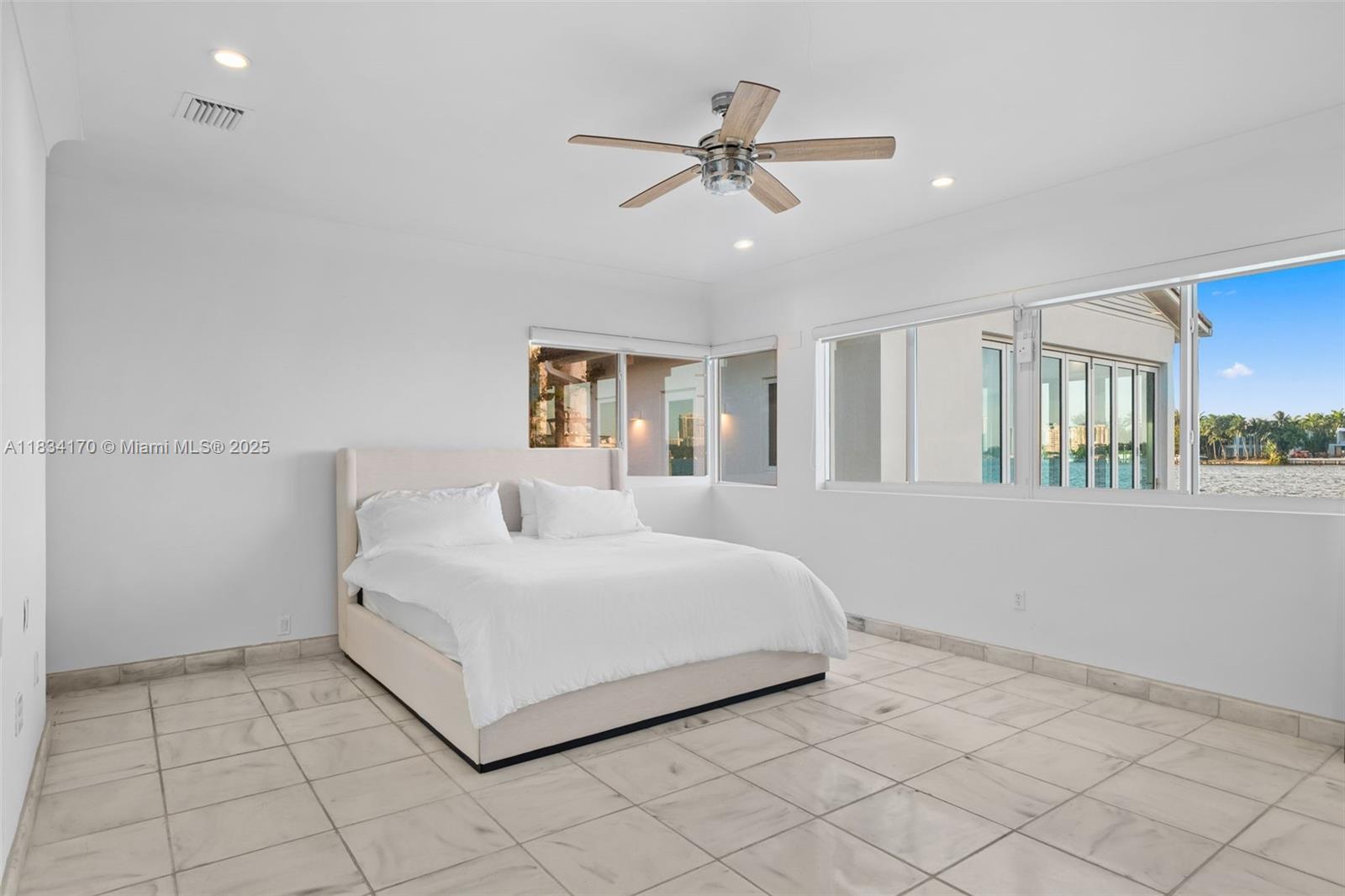 HIBISCUS ISLAND - Residential Lease