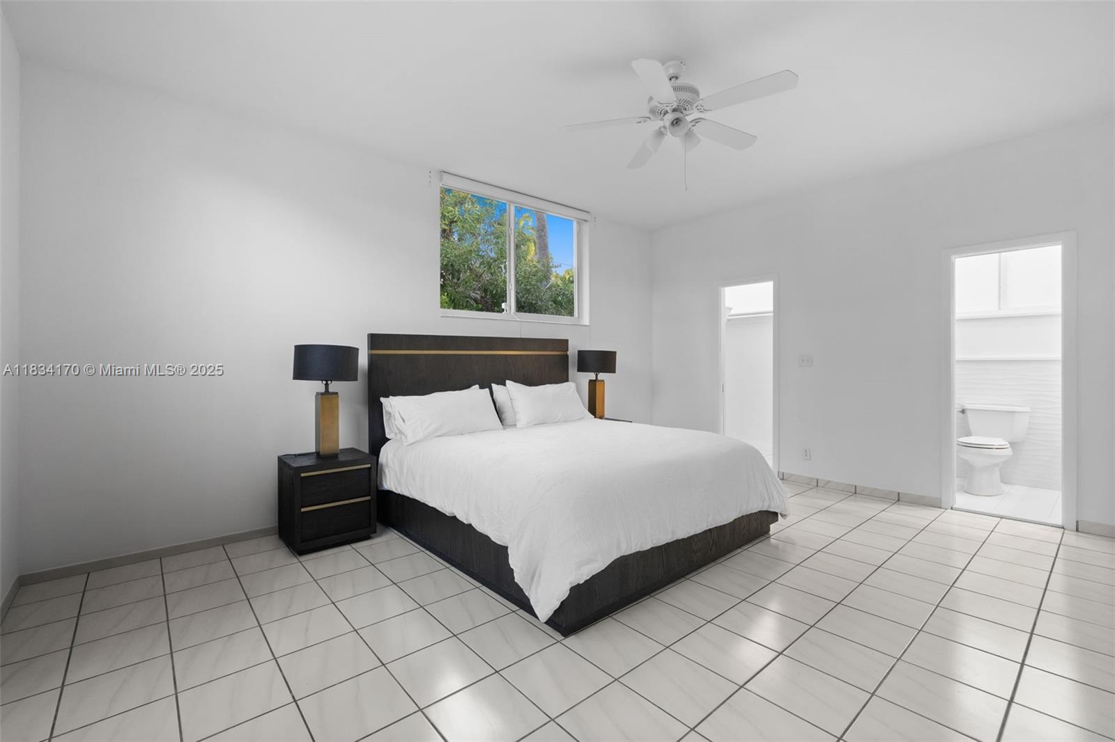HIBISCUS ISLAND - Residential Lease