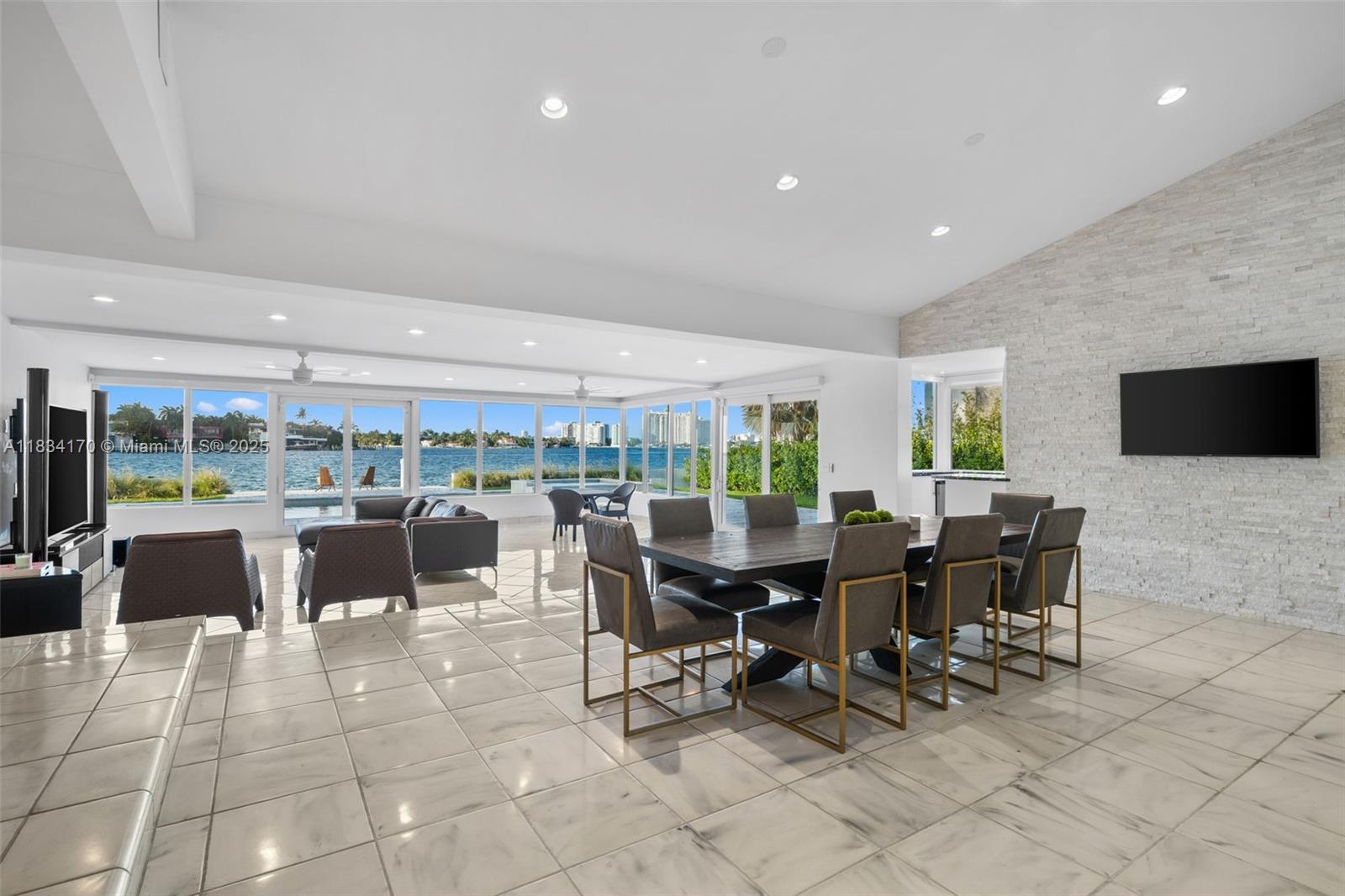 HIBISCUS ISLAND - Residential Lease