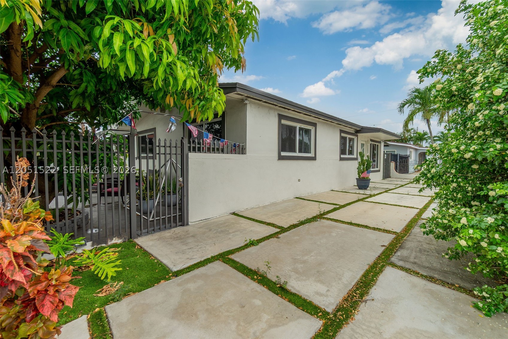 SARATOGA HEIGHTS - Residential