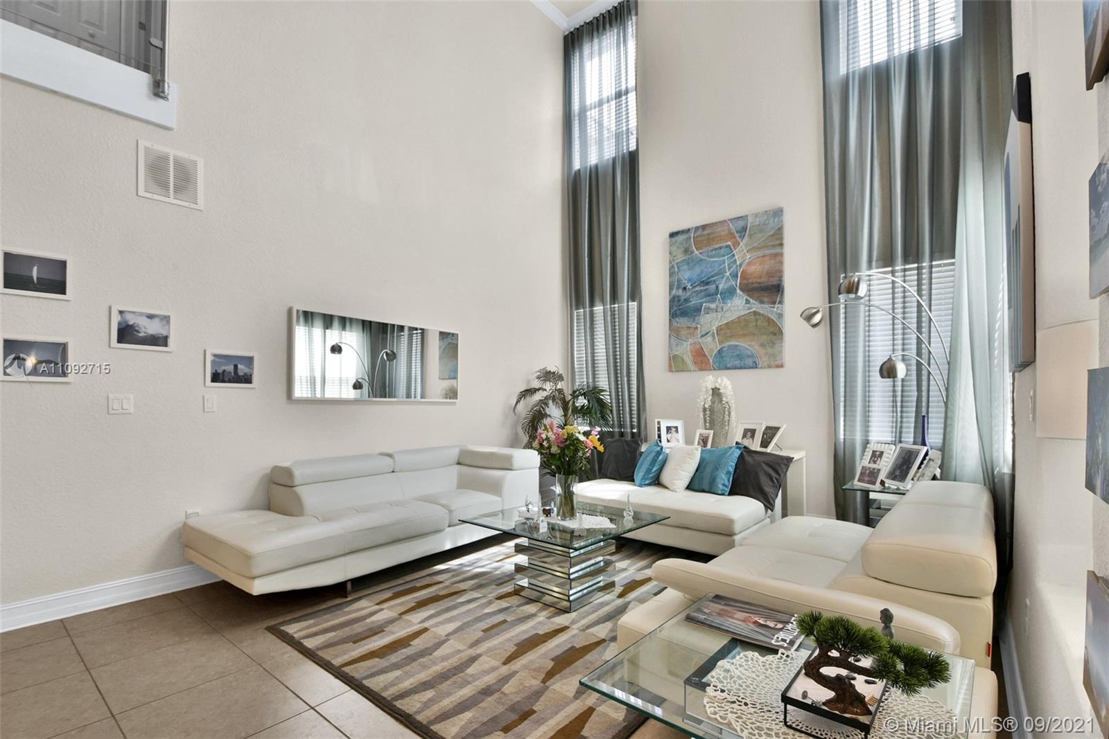 ISLANDS AT DORAL NORTHWES - Residential