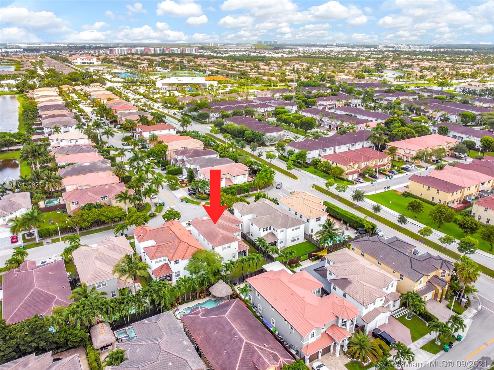 ISLANDS AT DORAL NORTHWES - Residential