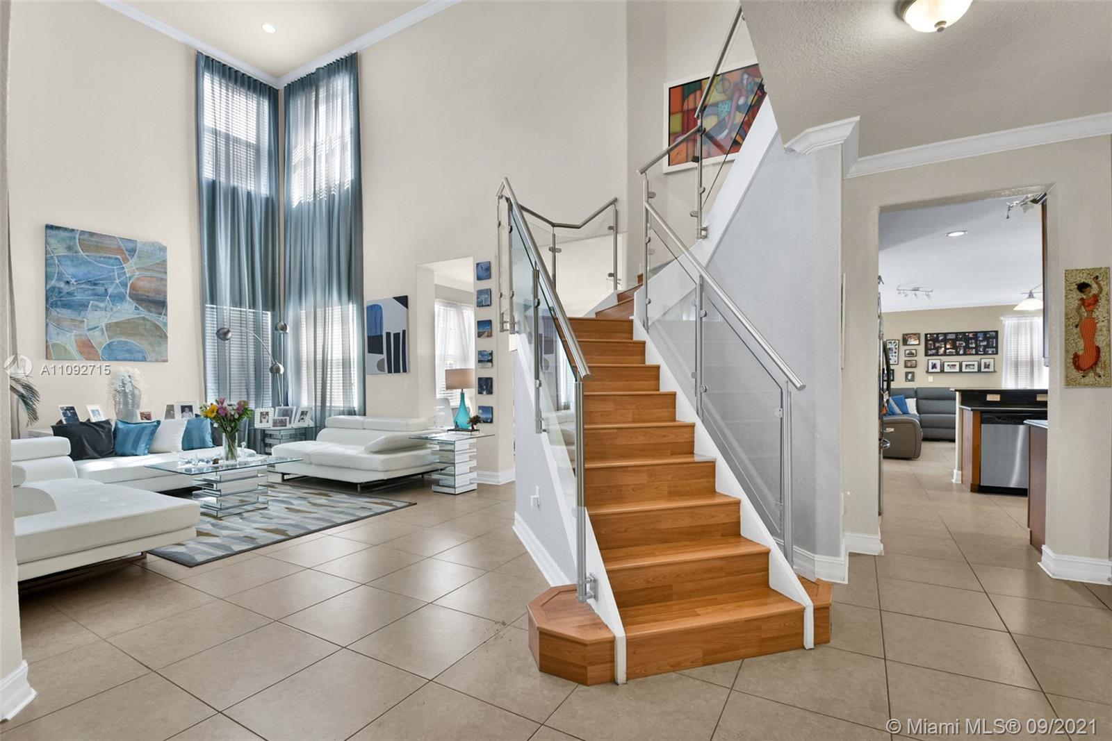 ISLANDS AT DORAL NORTHWES - Residential