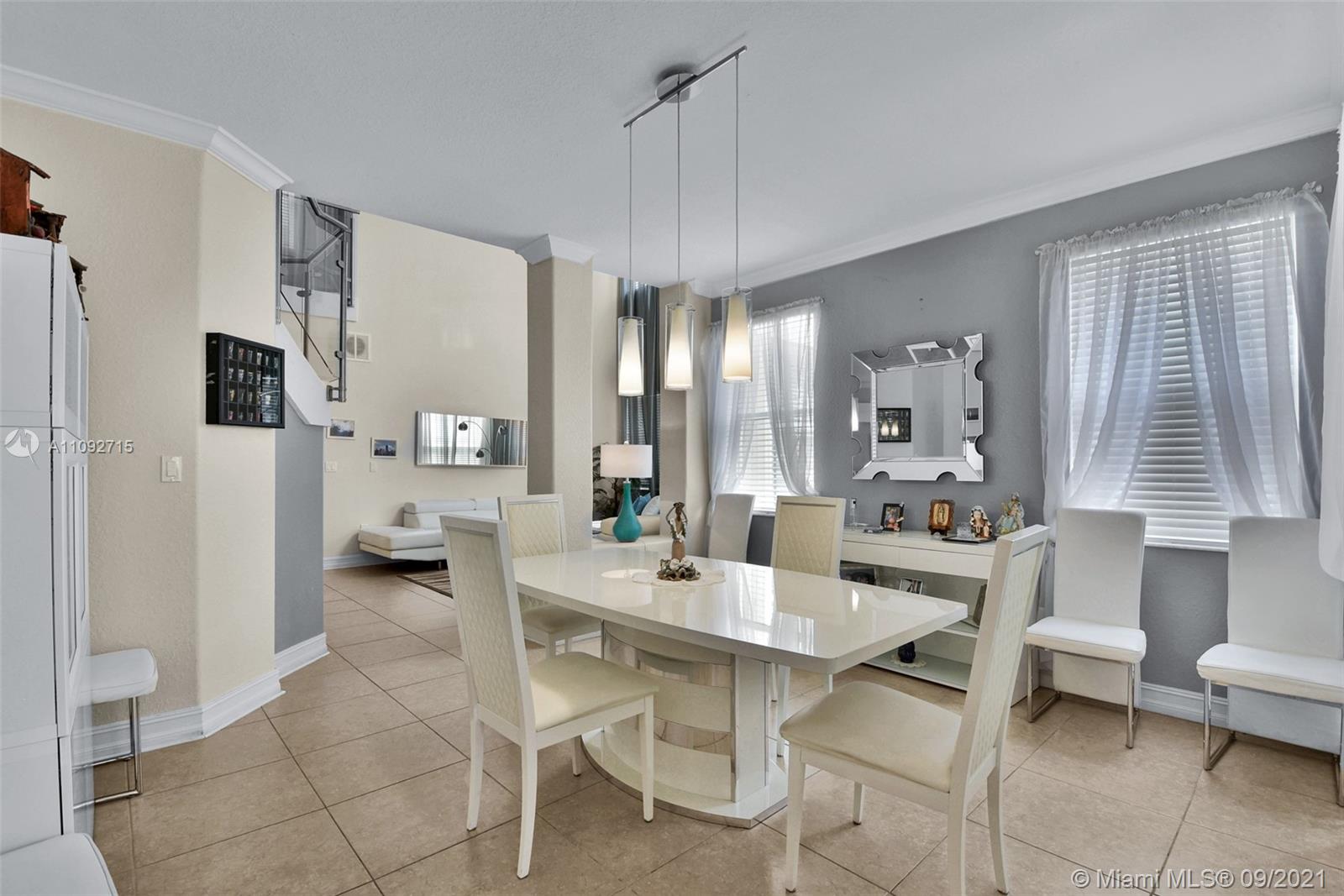 ISLANDS AT DORAL NORTHWES - Residential