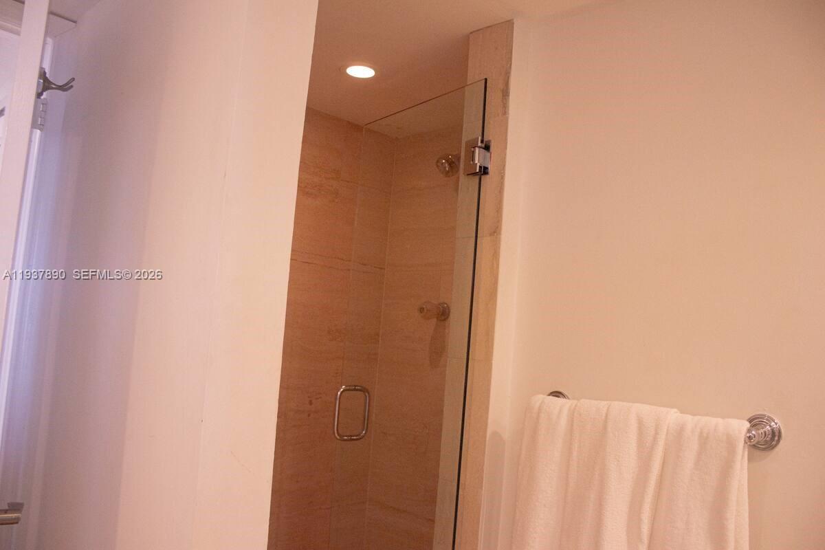 VENETIA CONDO - Residential