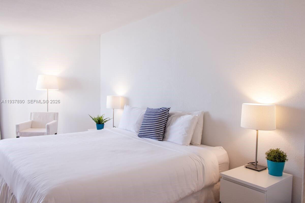 VENETIA CONDO - Residential