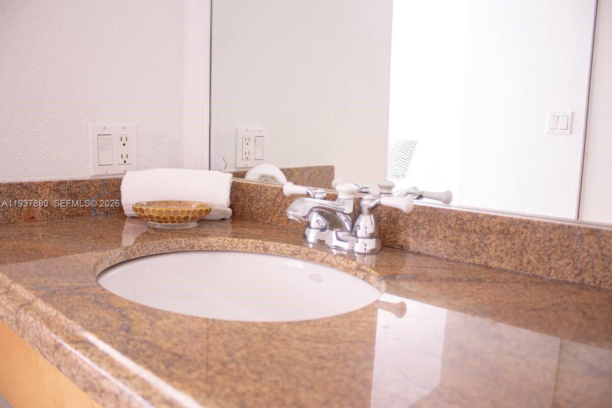 VENETIA CONDO - Residential