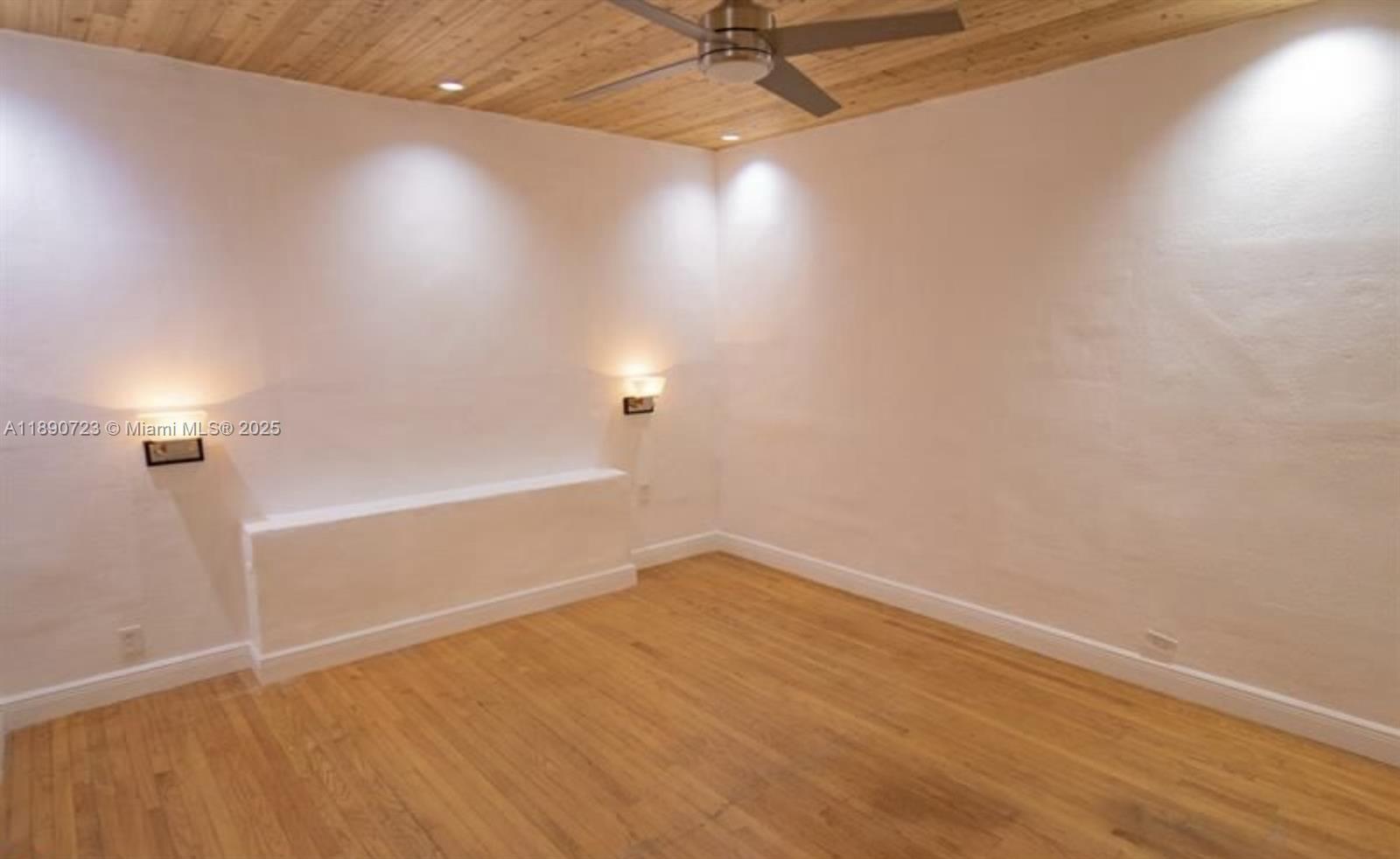 AMD PLAT OF SUNSET LAKE S - Residential