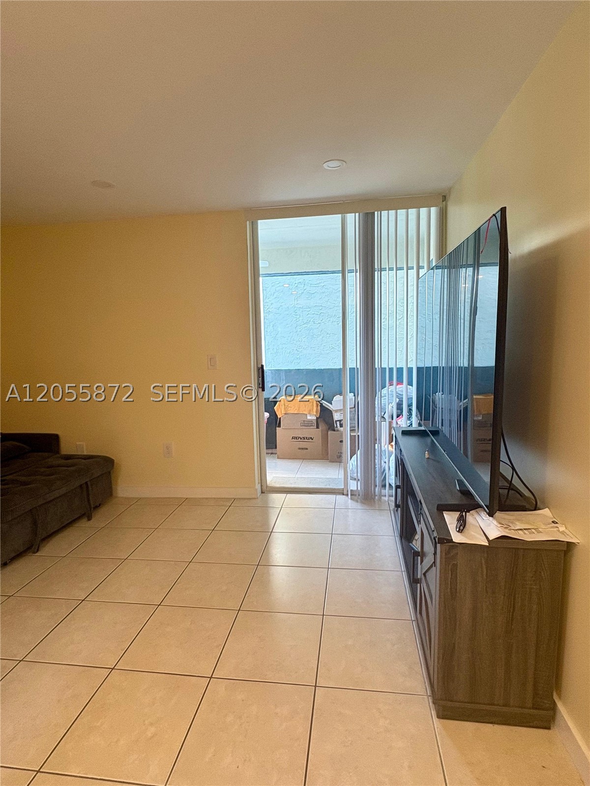 5050 CONDO - Residential