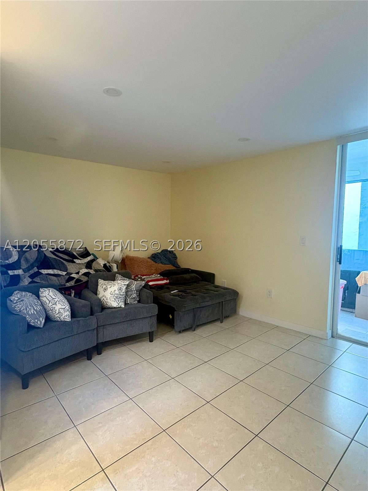 5050 CONDO - Residential