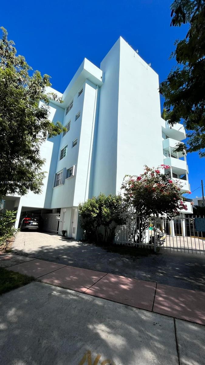 LISETTE CONDO - Residential