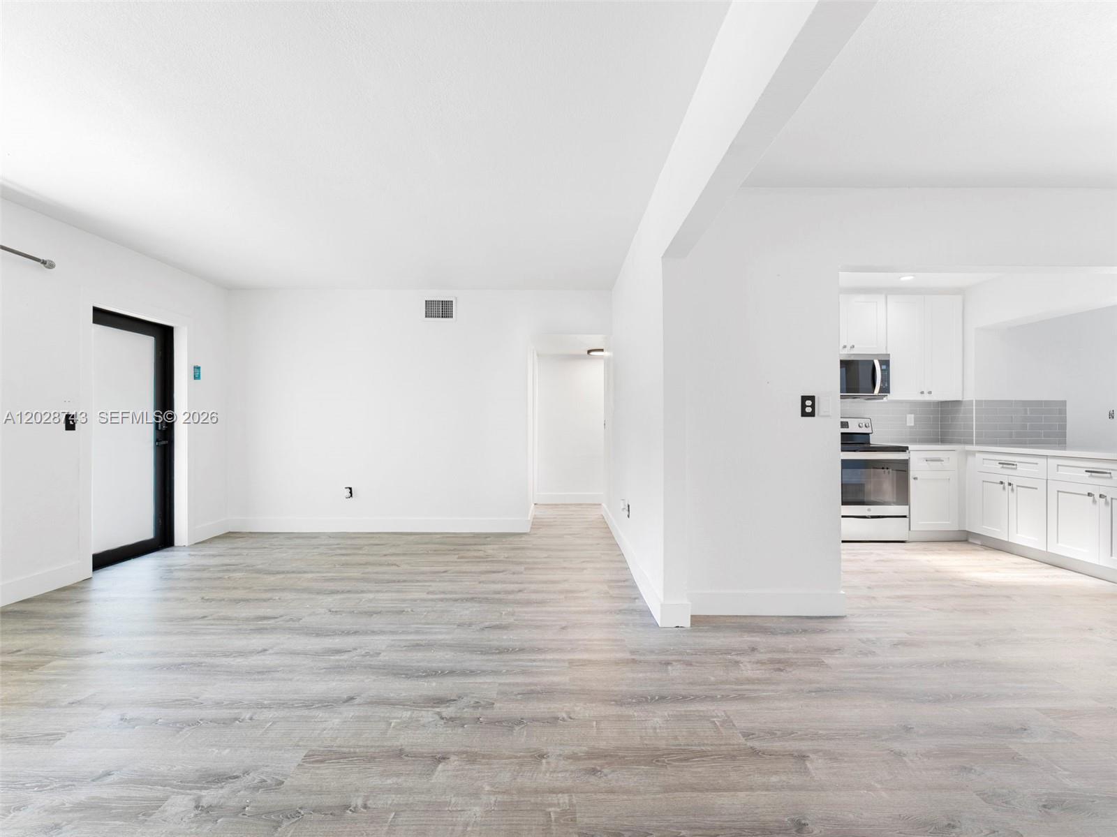 FREDERICK MANOR - Residential Lease