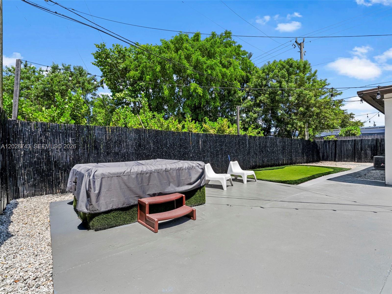 FREDERICK MANOR - Residential Lease