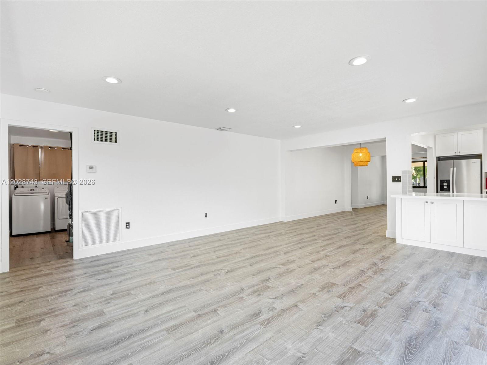 FREDERICK MANOR - Residential Lease
