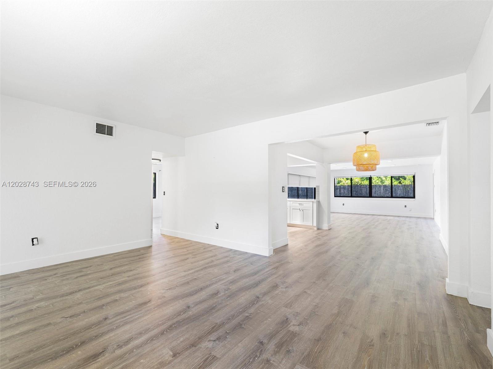 FREDERICK MANOR - Residential Lease