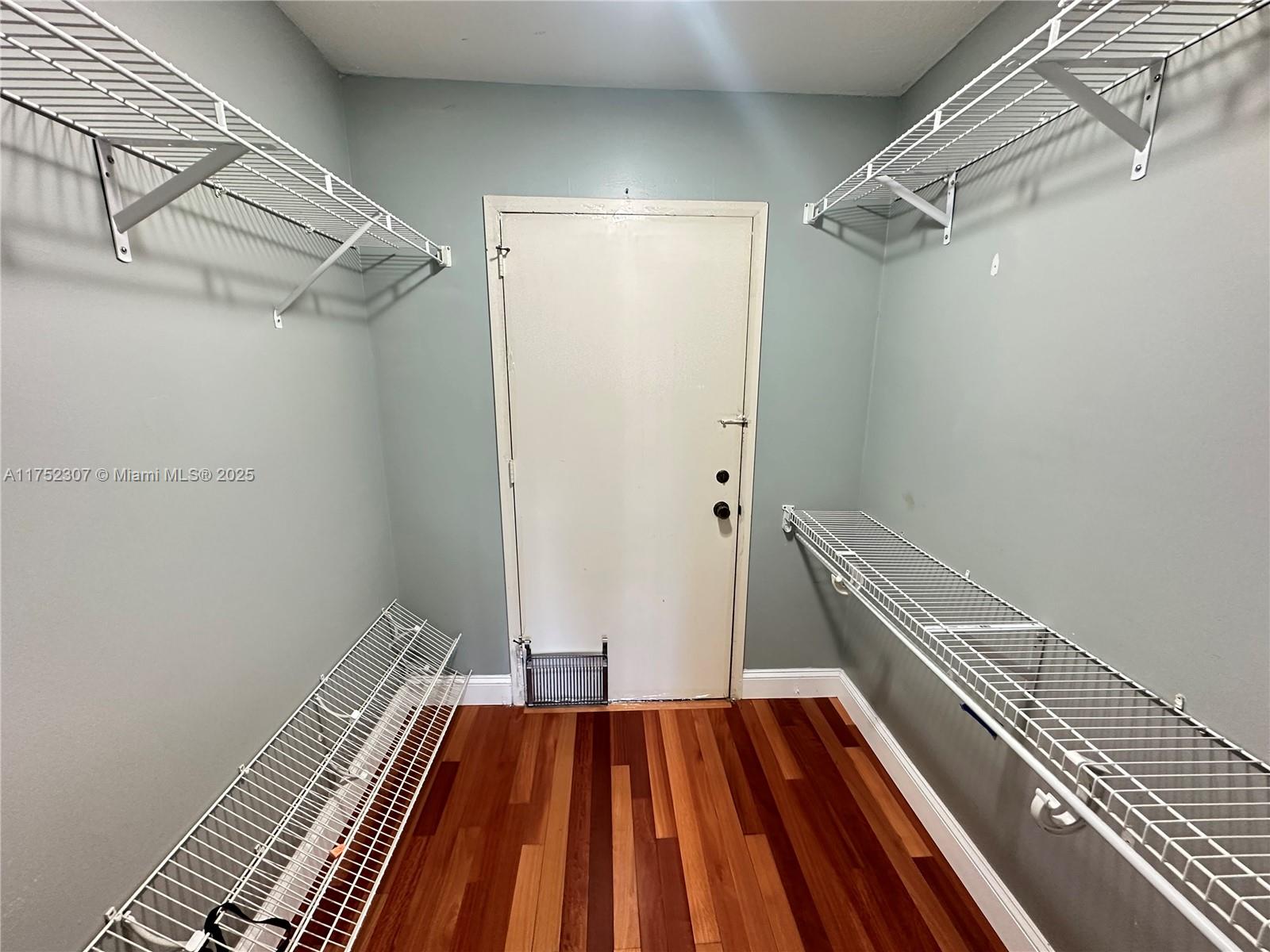COMMODORE PLAZA CONDO - Residential Lease
