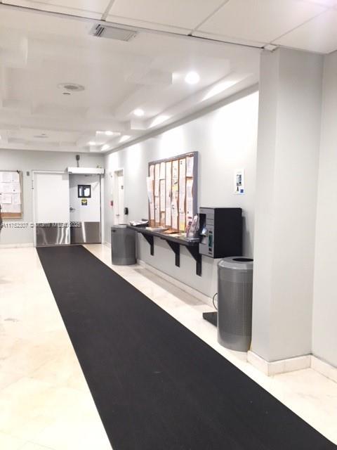 COMMODORE PLAZA CONDO - Residential Lease