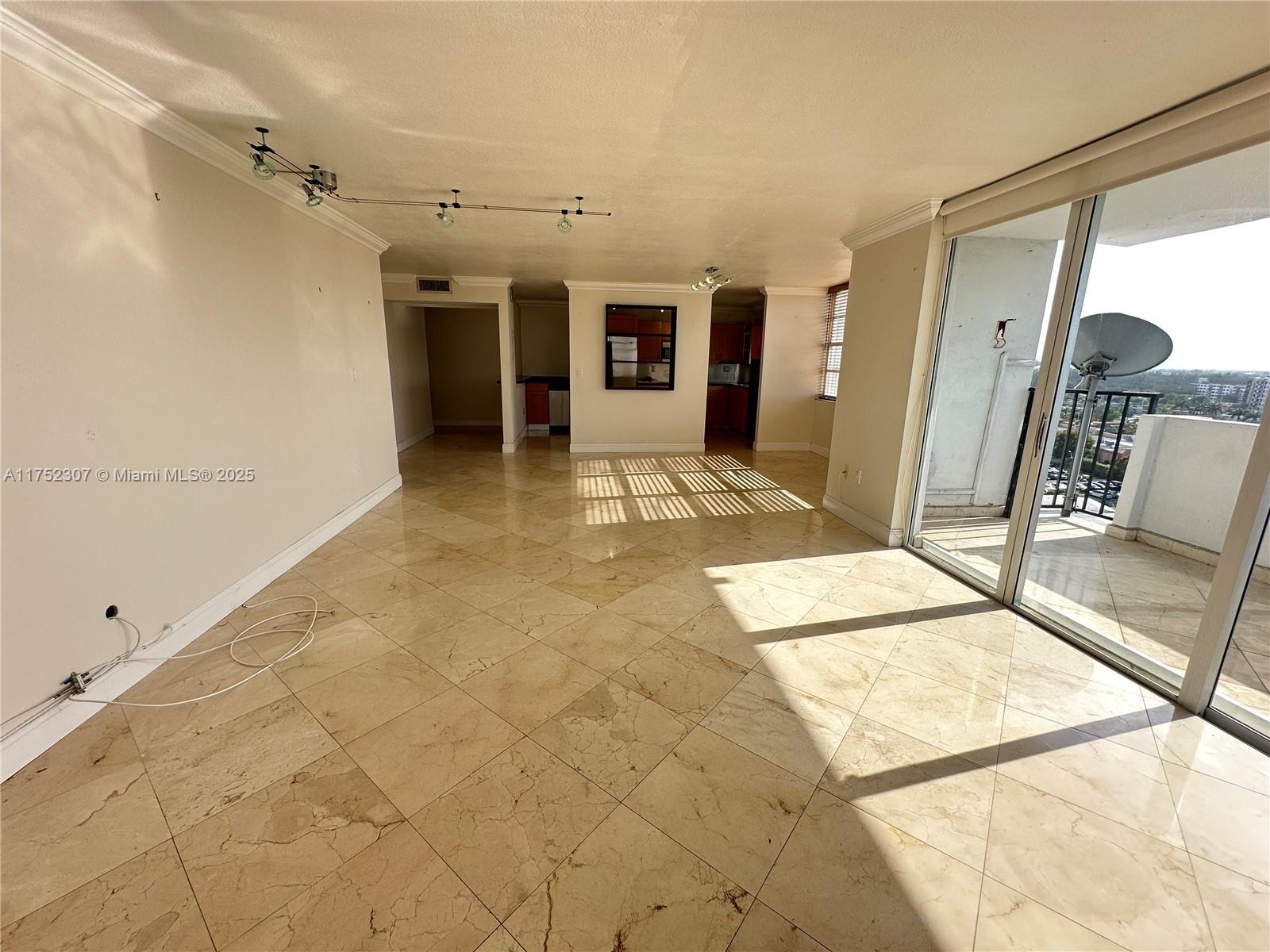 COMMODORE PLAZA CONDO - Residential Lease