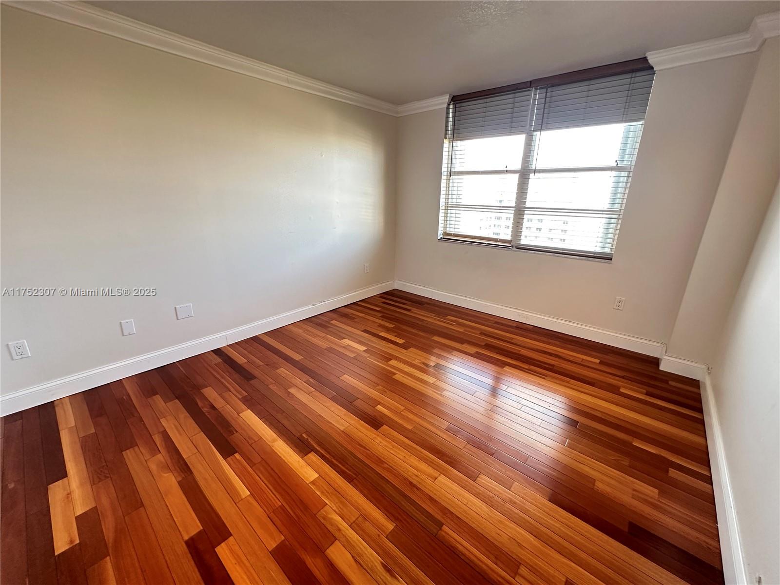 COMMODORE PLAZA CONDO - Residential Lease