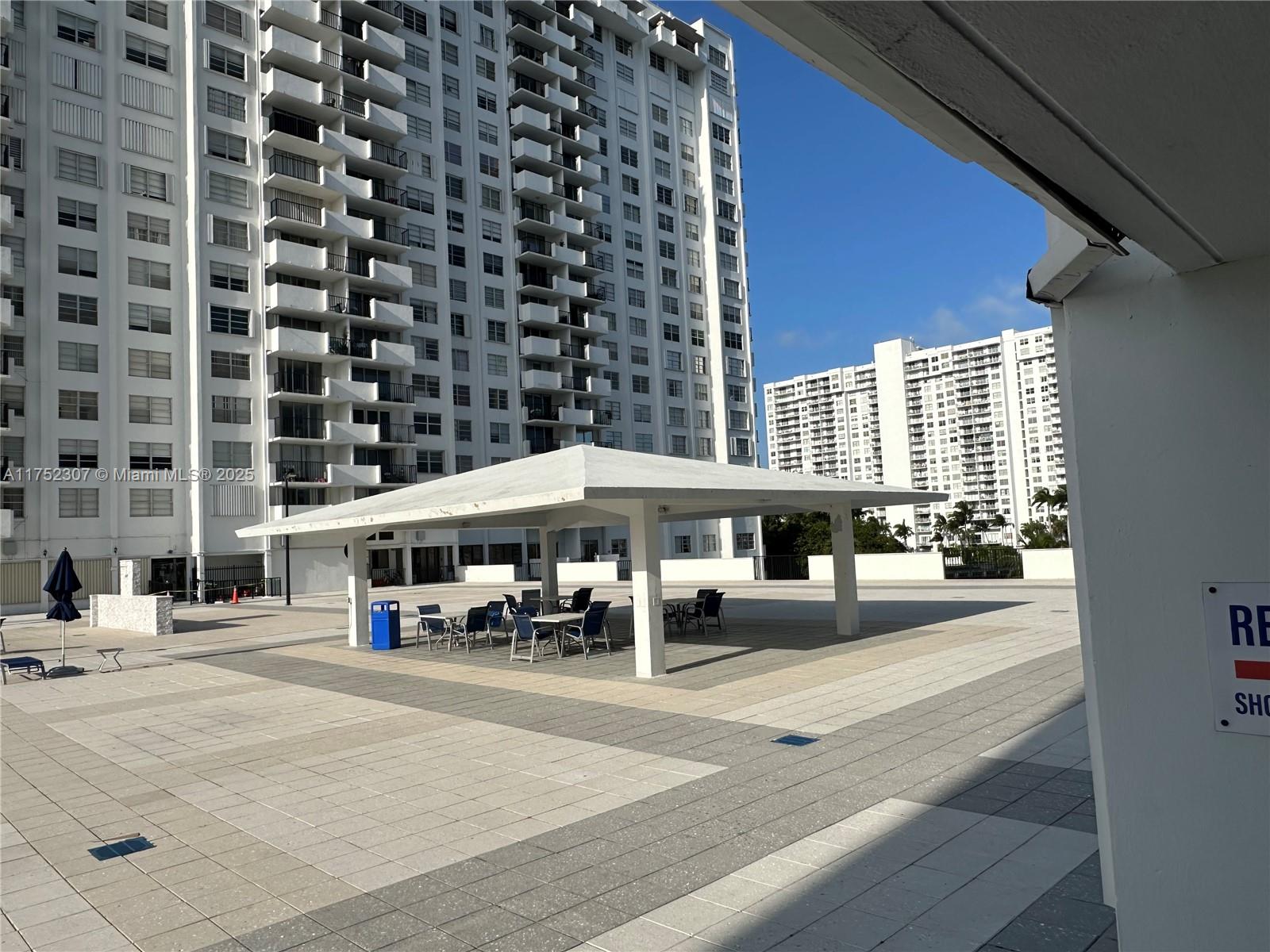 COMMODORE PLAZA CONDO - Residential Lease