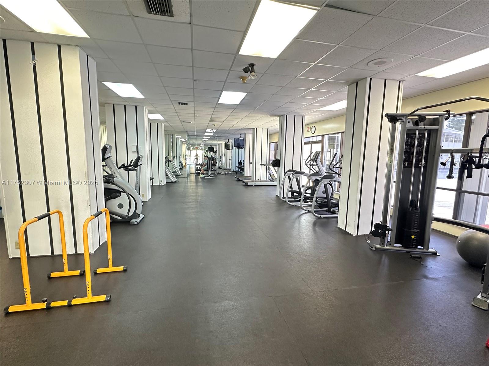 COMMODORE PLAZA CONDO - Residential Lease