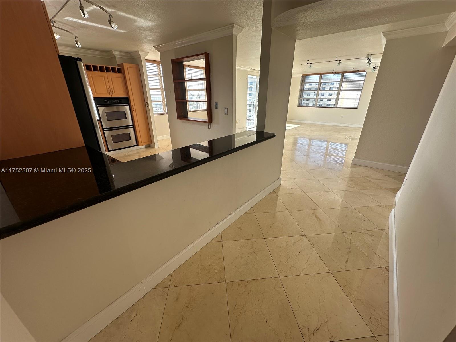 COMMODORE PLAZA CONDO - Residential Lease