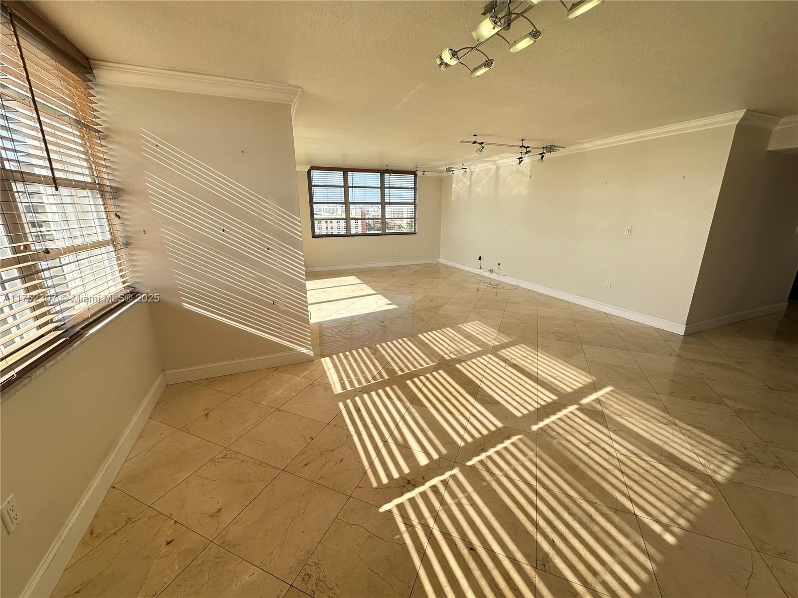 COMMODORE PLAZA CONDO - Residential Lease