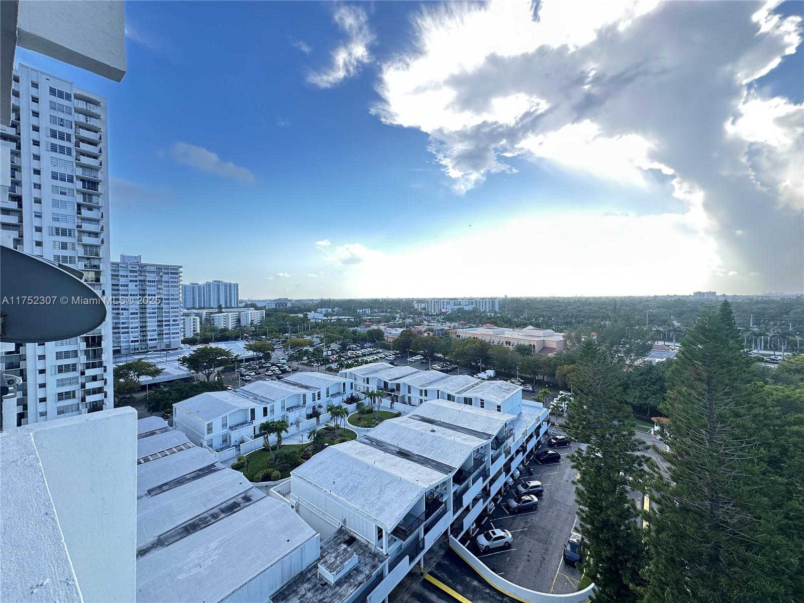 COMMODORE PLAZA CONDO - Residential Lease