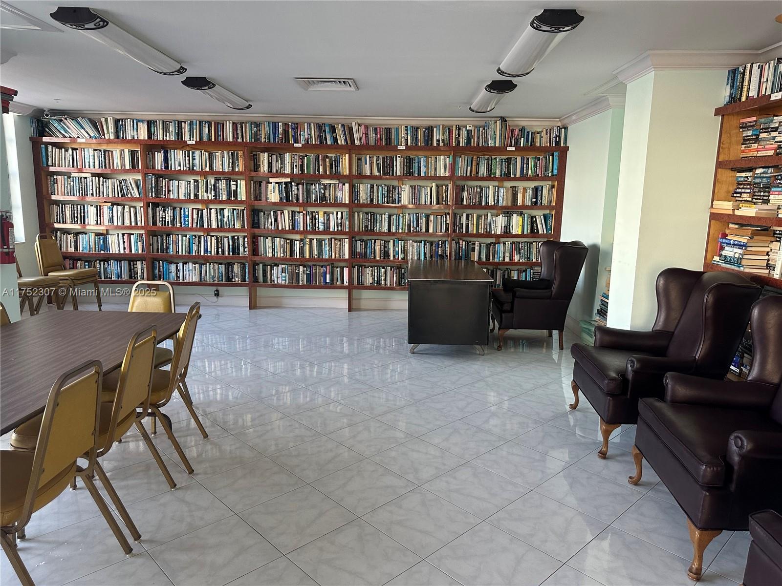 COMMODORE PLAZA CONDO - Residential Lease