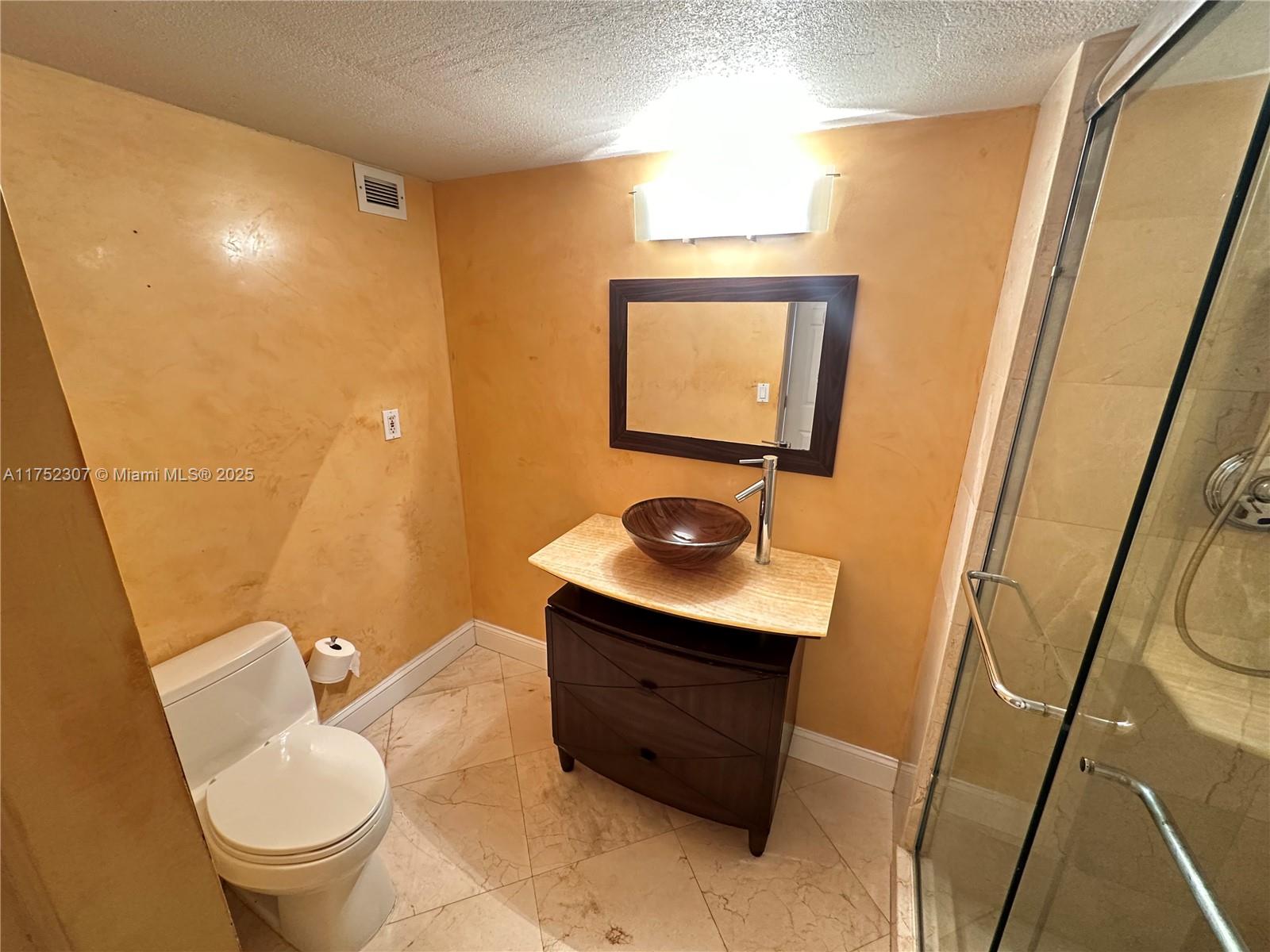 COMMODORE PLAZA CONDO - Residential Lease
