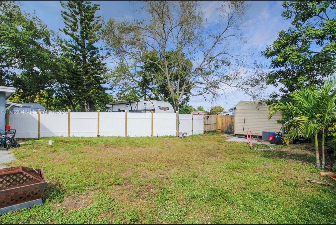 MIAMI GARDENS ESTATES SEC - Residential