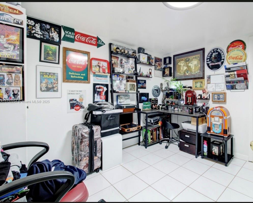 MIAMI GARDENS ESTATES SEC - Residential